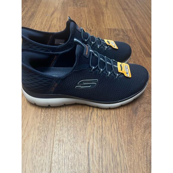 Sketcher Men's Summit -High Range Slip-in Sneakers Size 12 W -NWT (No Box) - Picture 2 of 6